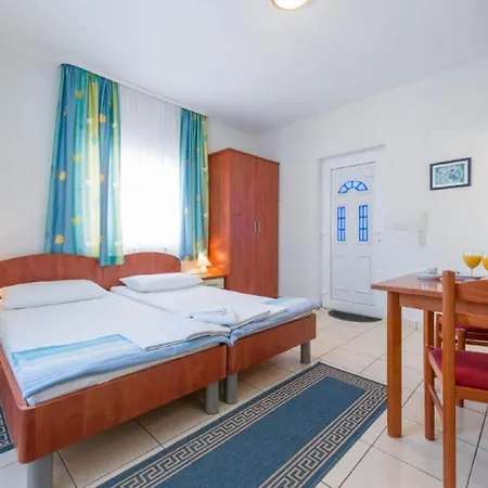 Borna Apartment *